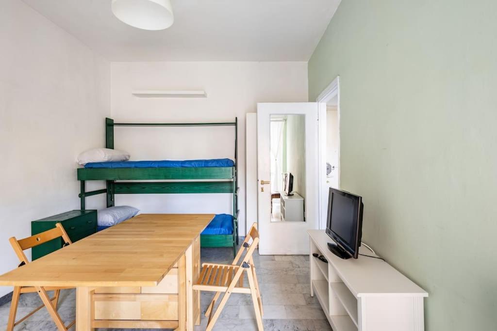 5 Minuti Dai Navigli - Wifi Gratis - Monolocale Ben Servito * Milan