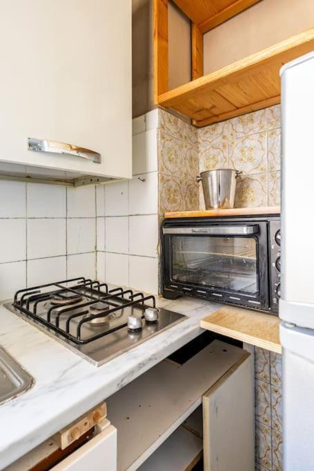 Appartement 5 Minuti Dai Navigli - Wifi Gratis - Monolocale Ben Servito *