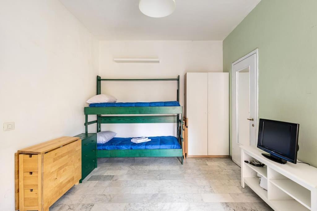 5 Minuti Dai Navigli - Wifi Gratis - Monolocale Ben Servito Appartement Milan