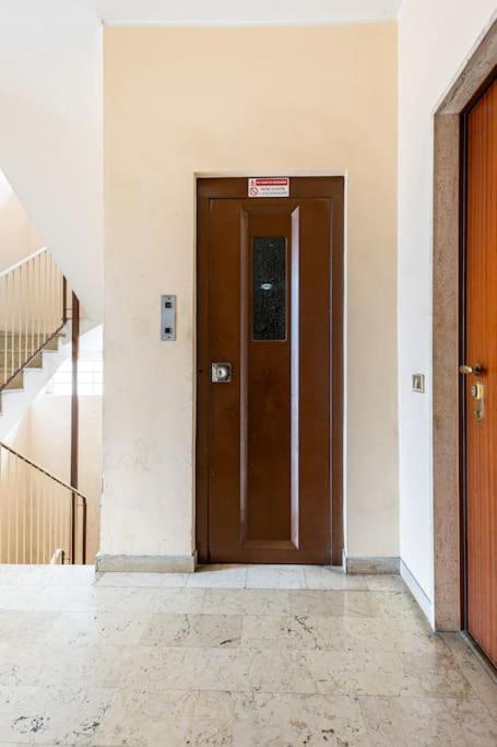 Appartement 5 Minuti Dai Navigli - Wifi Gratis - Monolocale Ben Servito *