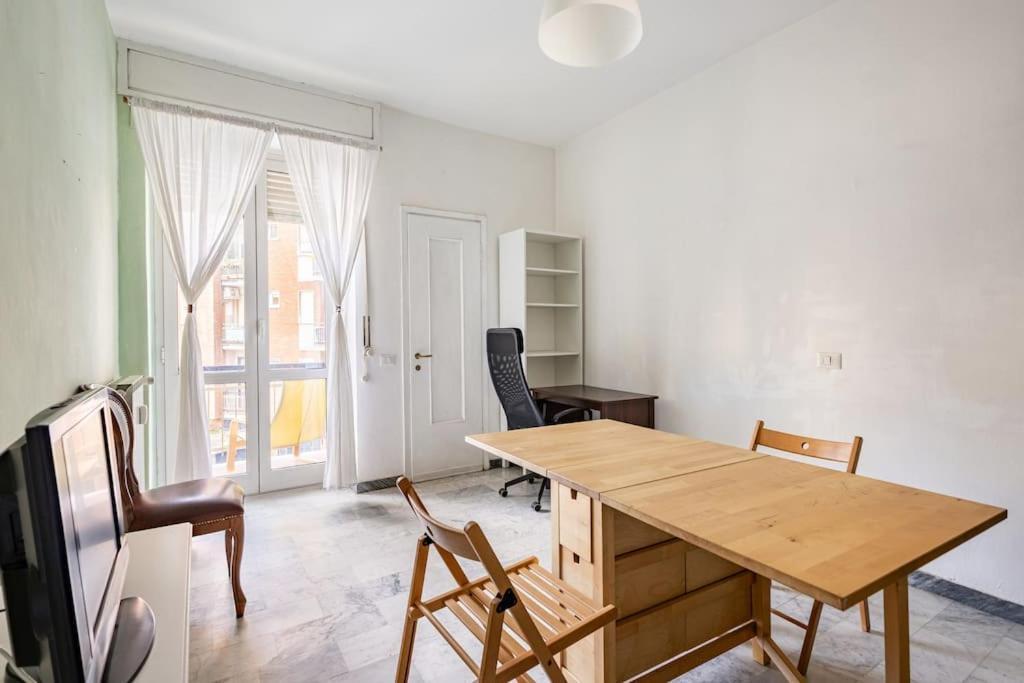 5 Minuti Dai Navigli - Wifi Gratis - Monolocale Ben Servito Appartement Milan